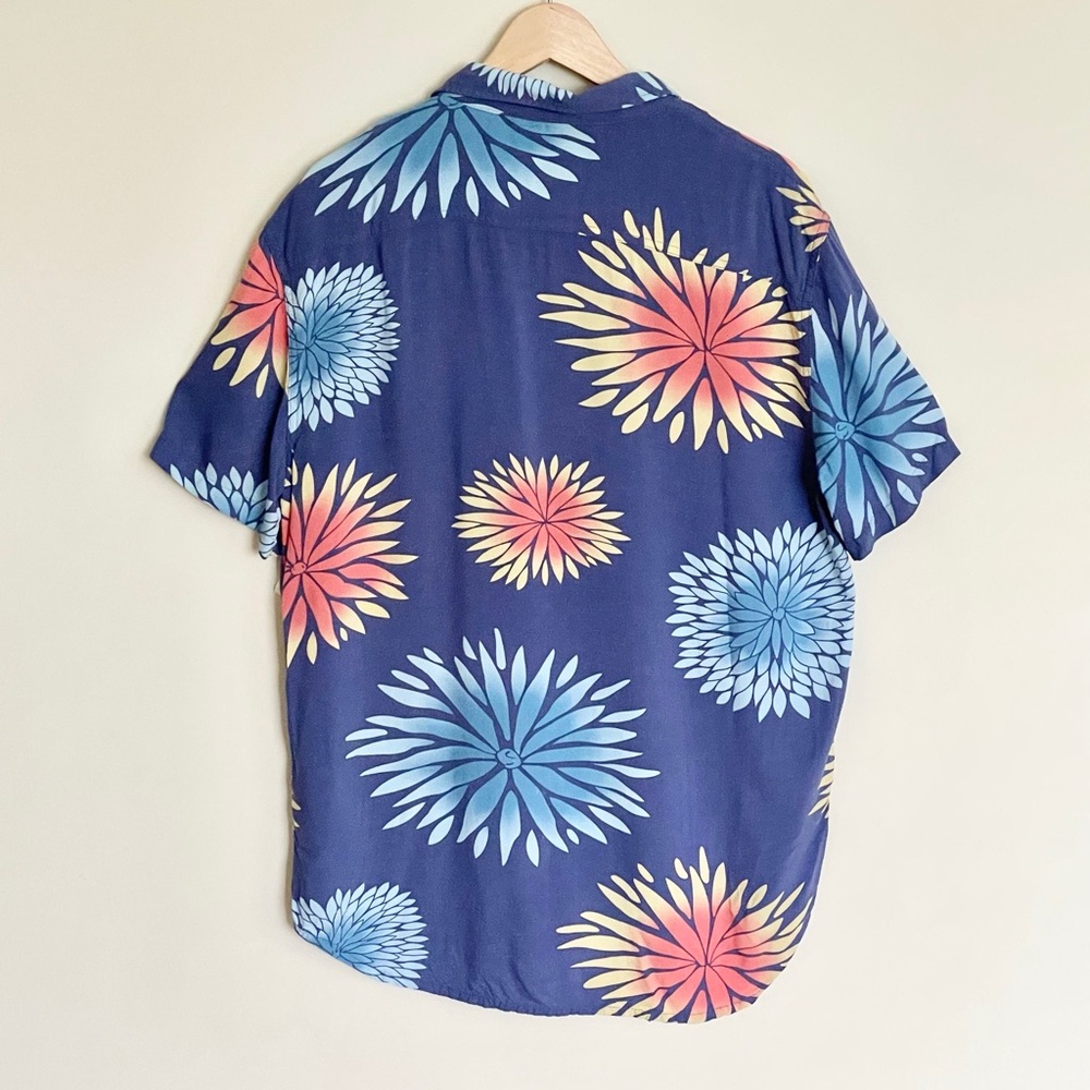 Quiksilver Variable Floral Bijou Blue SS Button Down Shirt Mens Large Modern Fit - Picture 5 of 8